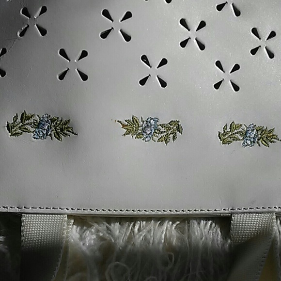 Handbag - Picture 4 of 4